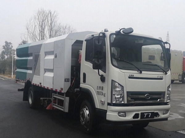 比亚迪纯电动洗扫车